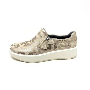 Clarks Layton Step Sneaker Ivory FLAW